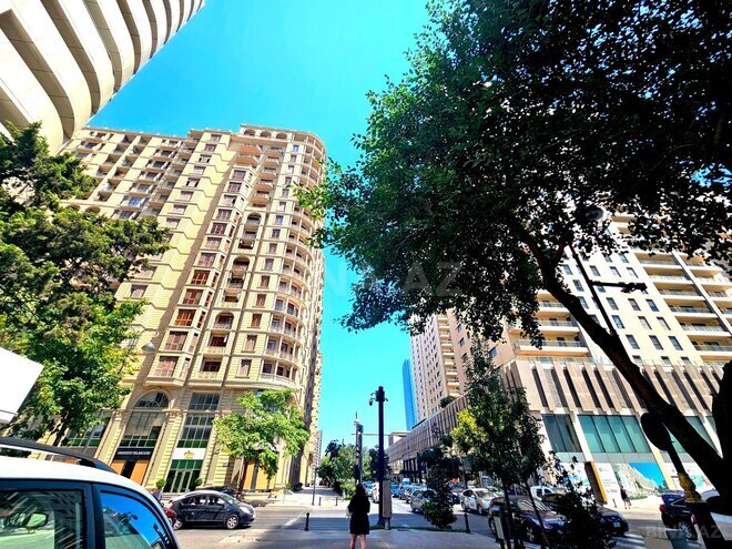 Satılır 4 otaqlı yeni tikili 207 m², Nəsimi r., photo 1 from 13
