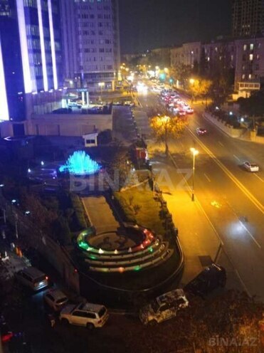 Продаётся 3-комн. вторичка 100 м², м. Элмляр Академиясы, photo 16 from 18