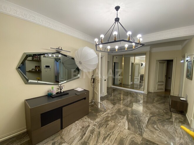 Satılır 4 otaqlı yeni tikili 198 m², 28 May m., photo 16 from 26