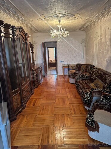 Satılır 2 otaqlı köhnə tikili 82 m², Azadlıq Prospekti m., photo 1 from 12