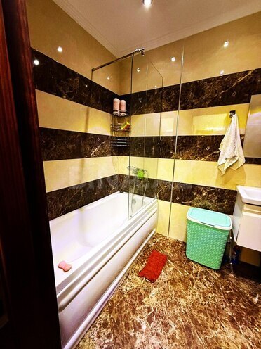Сдаётся 2-комн. новостройка 85 м², м. Гянджлик, photo 10 from 12