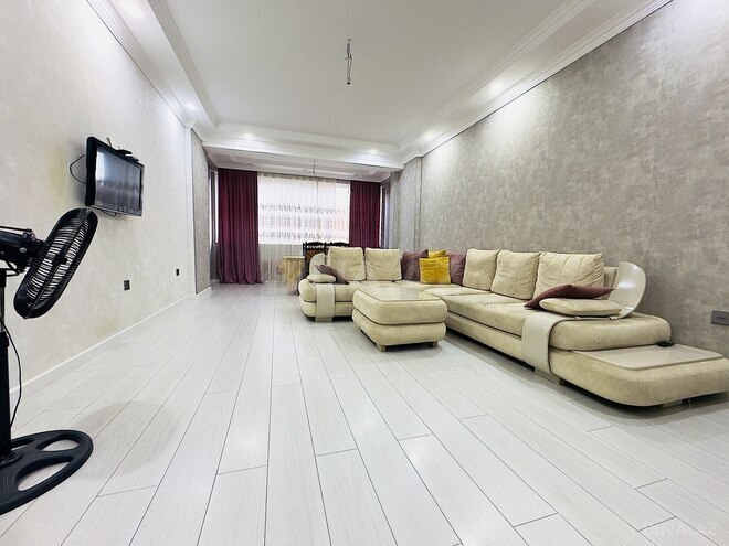 Satılır 3 otaqlı yeni tikili 122.5 m², Qara Qarayev m., photo 1 from 18