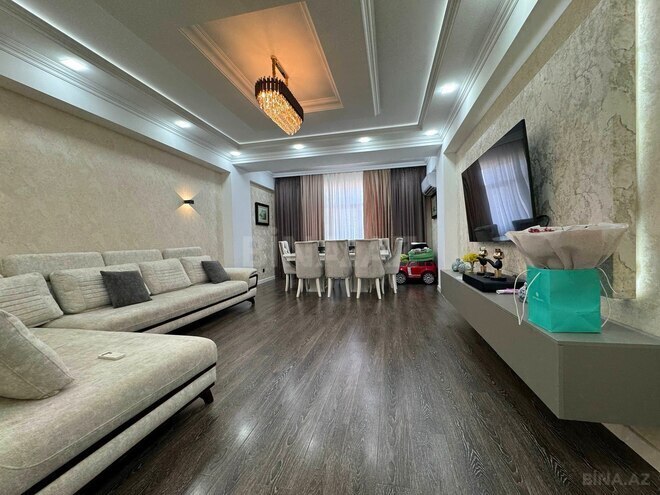 Продаётся 3-комн. новостройка 125 м², пос. Бадамдар, photo 1 from 19