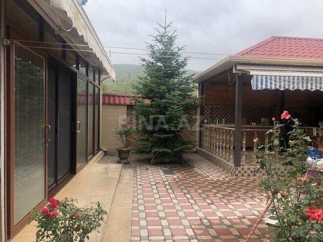 Продаётся 8-комн. дом/дача 430 м², photo 1 from 27