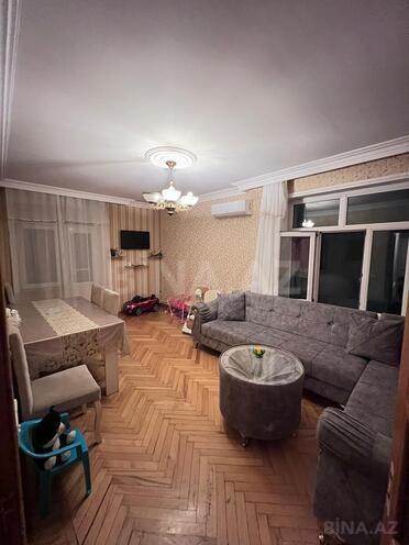 Satılır 3 otaqlı köhnə tikili 55 m², Bakıxanov q., photo 1 from 16