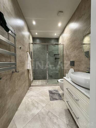 Сдаётся 3-комн. новостройка 180 м², м. Низами, photo 11 from 12