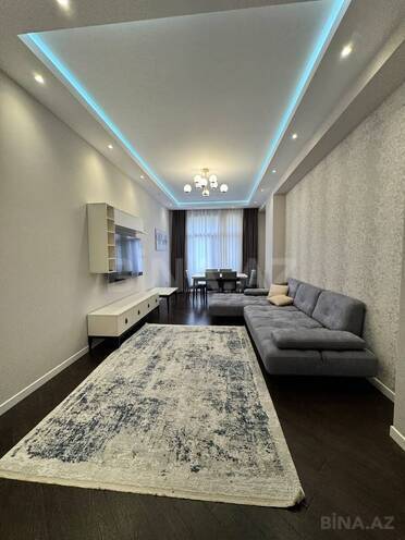 Сдаётся 2-комн. новостройка 100 м², м. Низами, photo 1 from 9