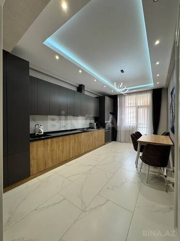 Сдаётся 2-комн. новостройка 100 м², м. Низами, photo 4 from 9