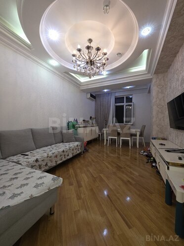 Продаётся 3-комн. новостройка 110 м², м. Кара Караев, photo 3 from 9