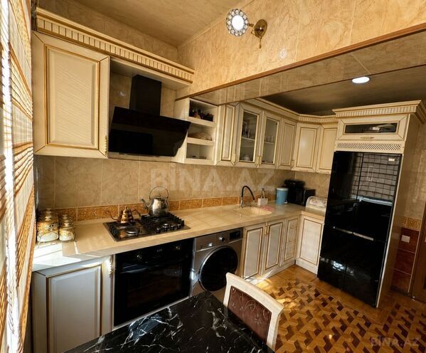 Satılır 3 otaqlı köhnə tikili 85 m², Qaraçuxur q., photo 1 from 10