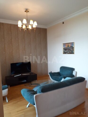 İcarəyə verilir 4 otaqlı köhnə tikili 120 m², Sahil m., photo 1 from 17