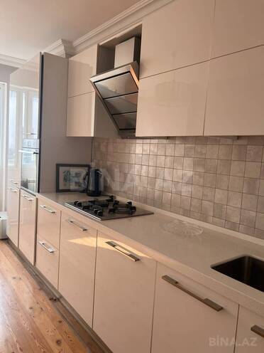 Продаётся 3-комн. вторичка 85 м², м. Нефтчиляр, photo 6 from 8