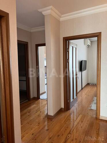 Продаётся 3-комн. вторичка 85 м², м. Нефтчиляр, photo 5 from 8