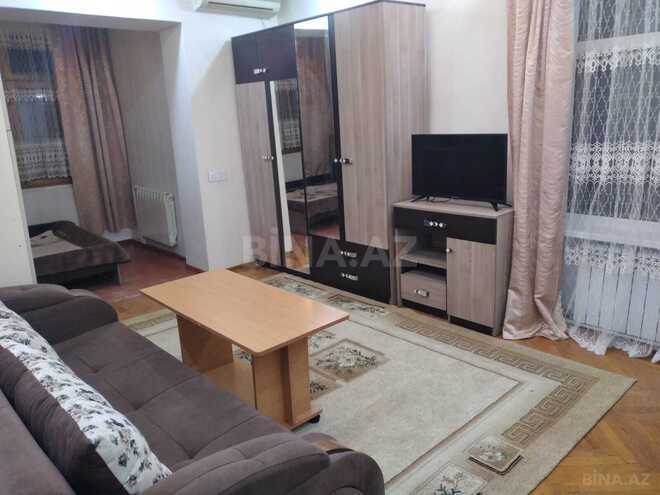 Сдаётся 1-комн. вторичка 30 м², м. Низами, photo 11 from 16