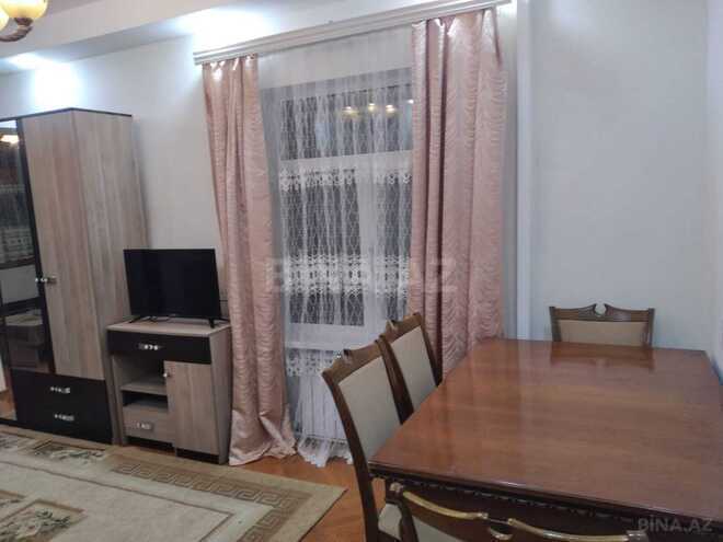 Сдаётся 1-комн. вторичка 30 м², м. Низами, photo 1 from 16