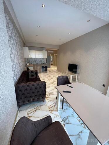 İcarəyə verilir 2 otaqlı yeni tikili 70 m², 28 May m., photo 1 from 10