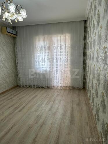 Satılır 2 otaqlı köhnə tikili 57 m², Massiv V q., photo 1 from 18