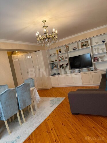 Продаётся 2-комн. новостройка 93 м², м. Иншаатчылар, photo 1 from 16