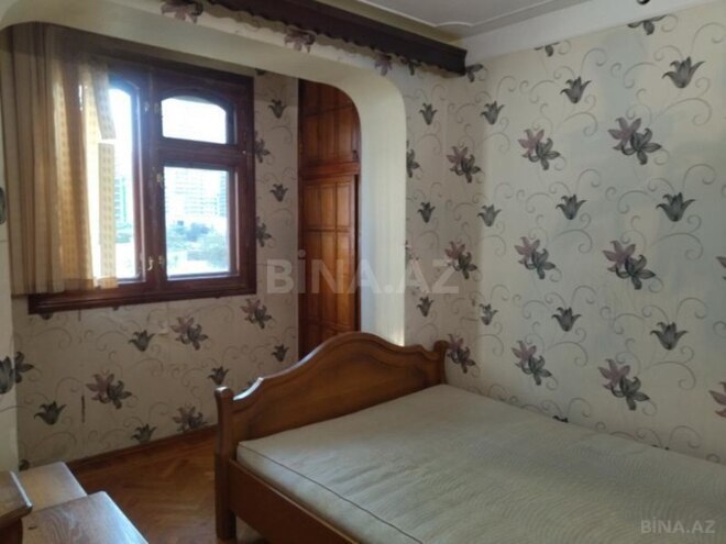 İcarəyə verilir 3 otaqlı köhnə tikili 90 m², 8 Noyabr m., photo 5 from 11