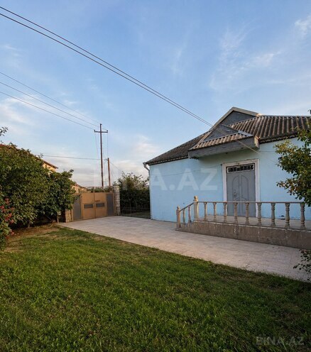 Satılır 3 otaqlı həyət evi/bağ evi 120 m², Xocəsən m., photo 1 from 6