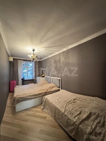 Satılır 2 otaqlı köhnə tikili 85 m², Yasamal q., photo 10 from 20