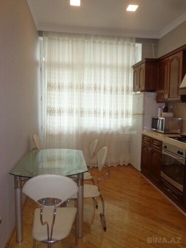 Сдаётся 2-комн. новостройка 90 м², м. Низами, photo 9 from 12