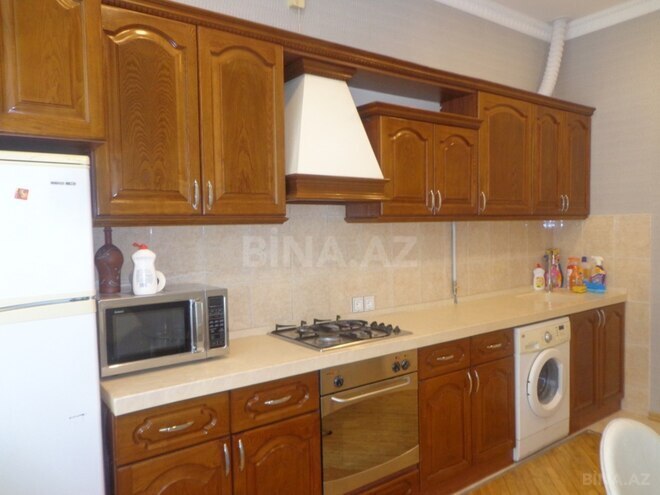 Сдаётся 2-комн. новостройка 90 м², м. Низами, photo 10 from 12