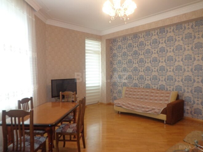 Сдаётся 2-комн. новостройка 90 м², м. Низами, photo 3 from 12