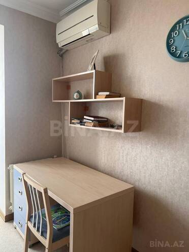 Продаётся 3-комн. вторичка 80 м², м. Нефтчиляр, photo 7 from 15