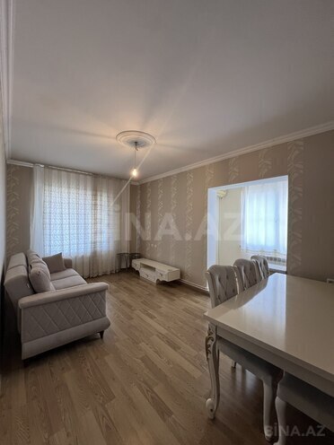 Satılır 2 otaqlı köhnə tikili 70 m², 8-ci mikrorayon q., photo 1 from 18