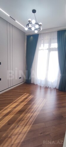 Продаётся 2-комн. новостройка 62 м², м. Кара Караев, photo 1 from 10