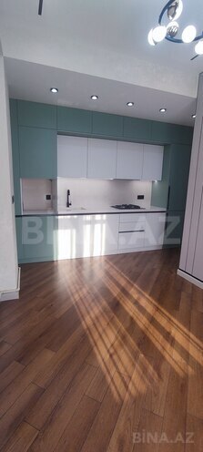 Продаётся 2-комн. новостройка 62 м², м. Кара Караев, photo 3 from 10