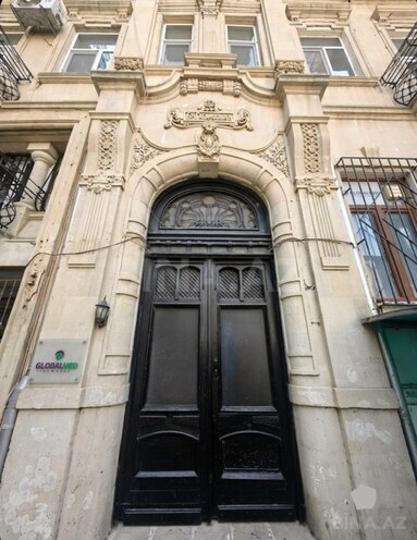 Satılır 4 otaqlı köhnə tikili 200 m², İçəri Şəhər m., photo 3 from 32
