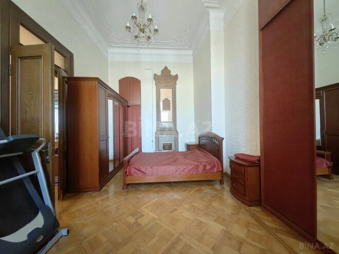 Satılır 4 otaqlı köhnə tikili 200 m², İçəri Şəhər m., photo 11 from 32