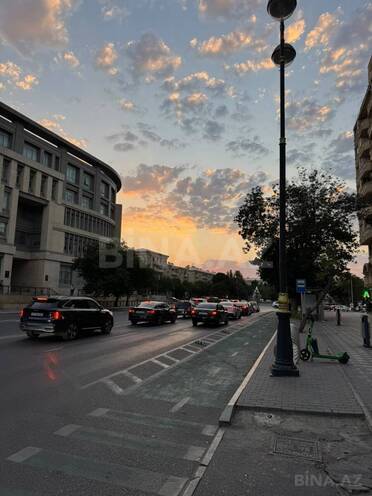 Satılır 2 otaqlı köhnə tikili 85 m², Yasamal r., photo 15 from 18