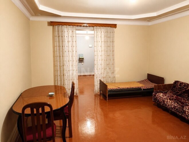 Satılır 2 otaqlı köhnə tikili 68 m², Nərimanov r., photo 1 from 11