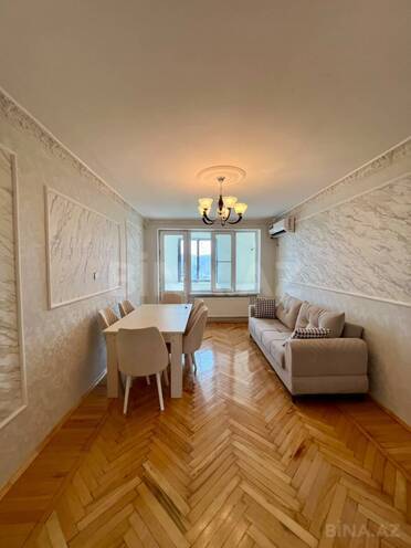 Satılır 3 otaqlı köhnə tikili 80 m², Gənclik m., photo 1 from 17
