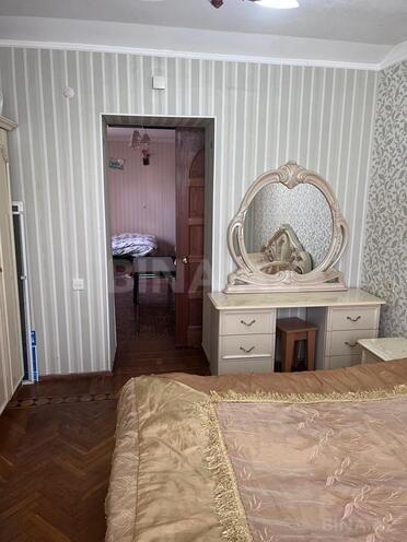 Satılır 2 otaqlı köhnə tikili 55 m², Gənclik m., photo 8 from 15