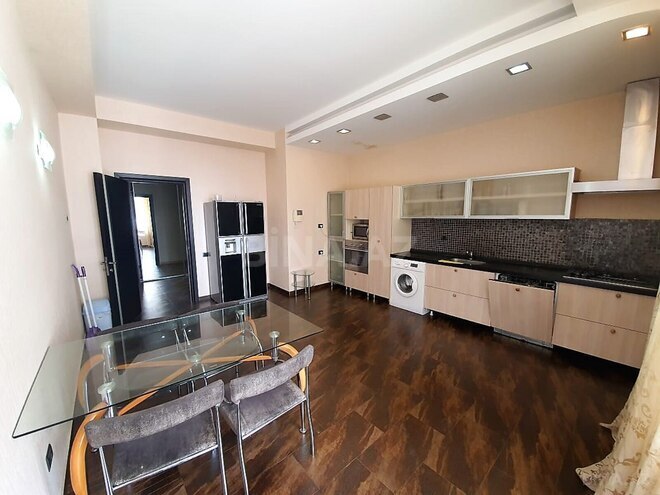 İcarəyə verilir 4 otaqlı yeni tikili 220 m², Nizami m., photo 12 from 26