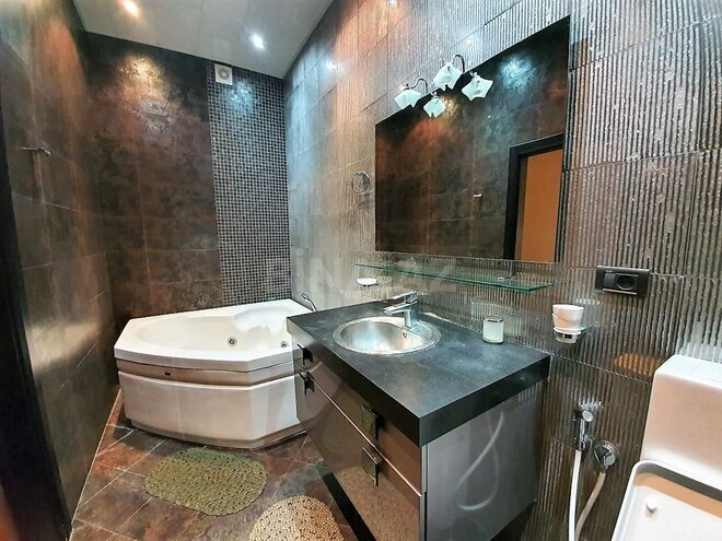 İcarəyə verilir 4 otaqlı yeni tikili 220 m², Nizami m., photo 18 from 26