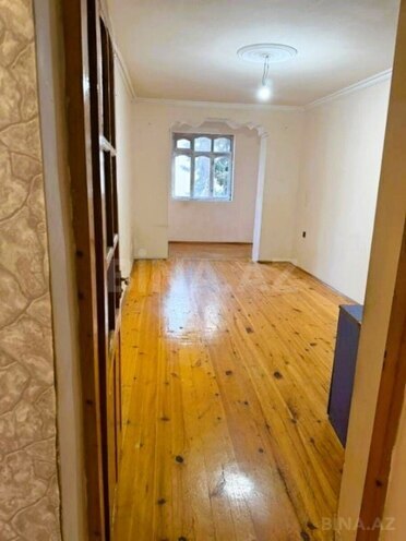 Satılır 3 otaqlı köhnə tikili 68 m², Bakıxanov q., photo 1 from 12