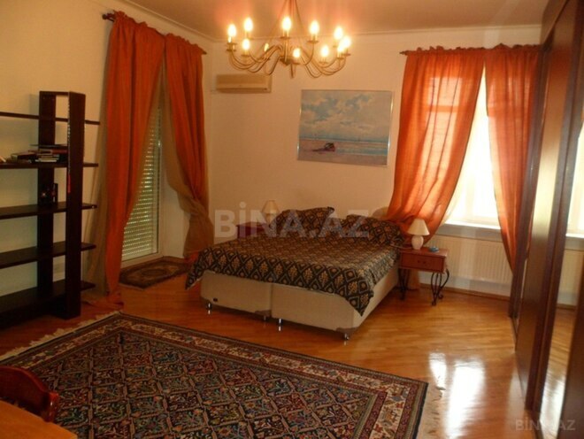 Satılır 5 otaqlı köhnə tikili 140 m², Nəsimi r., photo 6 from 15