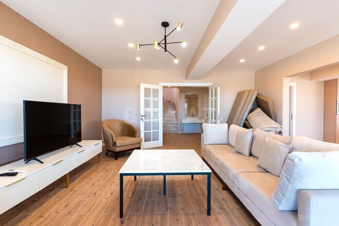 İcarəyə verilir 5 otaqlı həyət evi/bağ evi 370 m², Şüvəlan q., photo 3 from 26