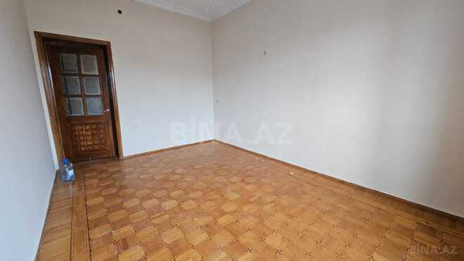 Satılır 3 otaqlı köhnə tikili 105 m², Sahil m., photo 9 from 18