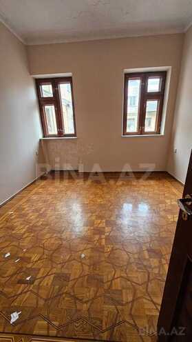 Satılır 3 otaqlı köhnə tikili 105 m², Sahil m., photo 10 from 18