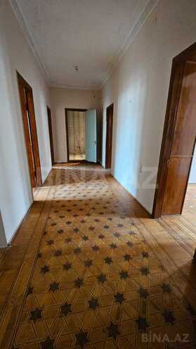 Satılır 3 otaqlı köhnə tikili 105 m², Sahil m., photo 13 from 18