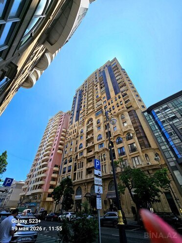 Satılır 3 otaqlı yeni tikili 186 m², 28 May m., photo 1 from 23