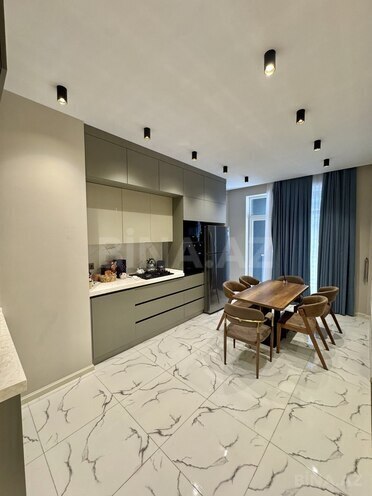 Сдаётся 2-комн. новостройка 67 м², Насиминский  р., photo 1 from 12