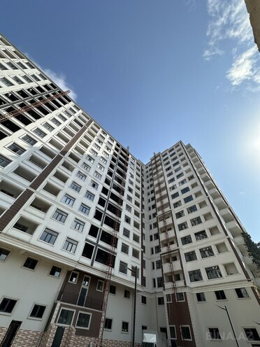 Satılır 2 otaqlı köhnə tikili 76 m², Neftçilər m., photo 1 from 16