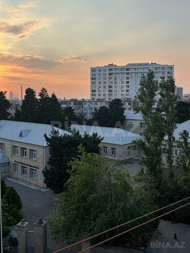 Продаётся 3-комн. вторичка 50 м², м. Халглар Достлугу, photo 18 from 19
